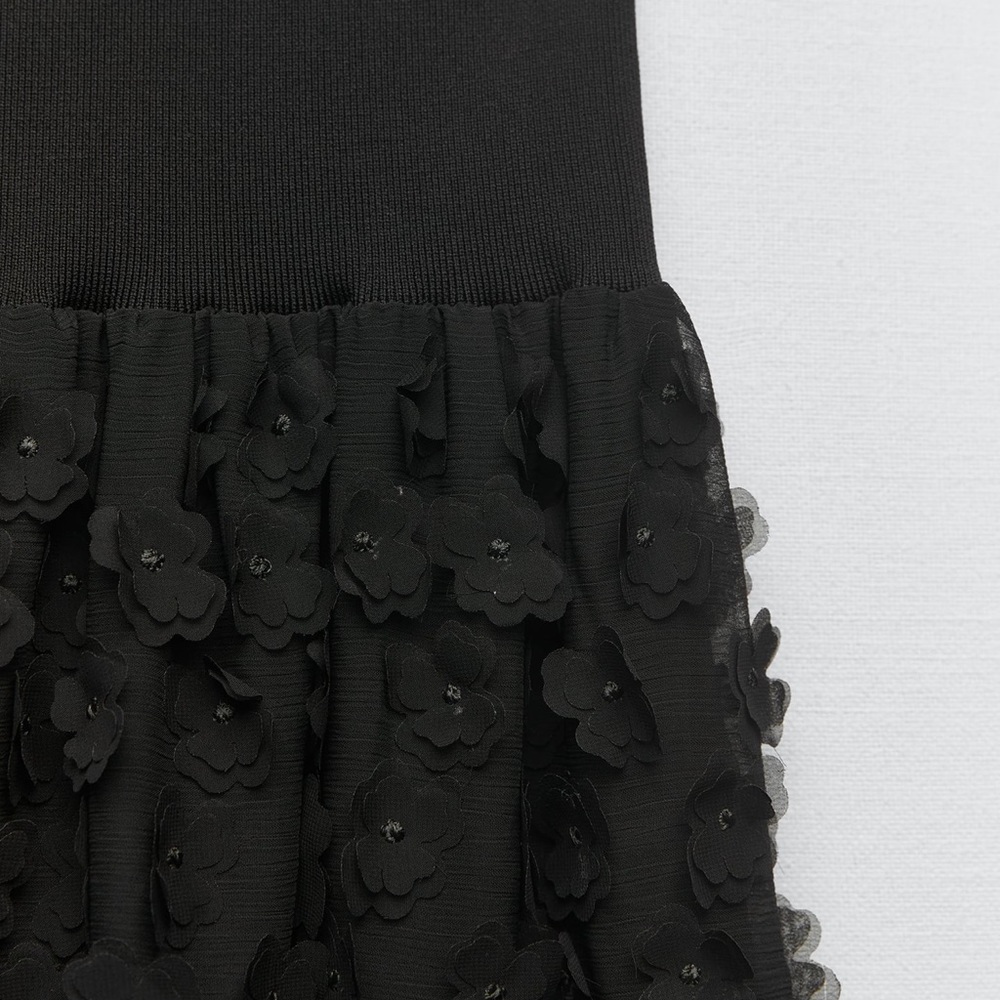 Zara Knit Floral Dress - Picture 3 of 3